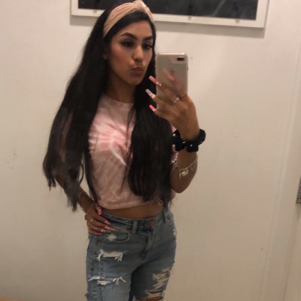 Meet your Posher, Jimena